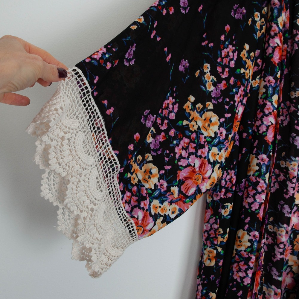 Umgee Black Floral Lace Trim Kimono Cardigan Duster Womens Size S/M Cottagecore - Picture 5 of 10